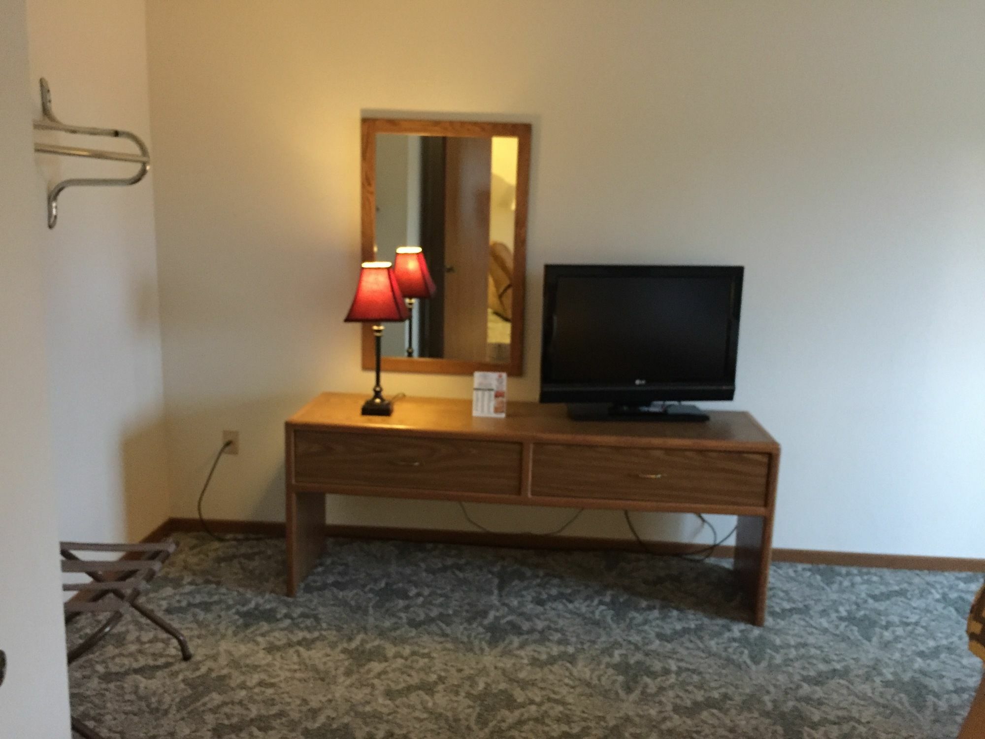 Super 8 By Wyndham Escanaba Ngoại thất bức ảnh